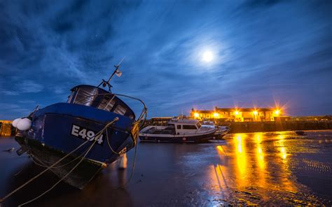 Beached Boat Night Moonlight Timelapse Lights Wallpapers Hd