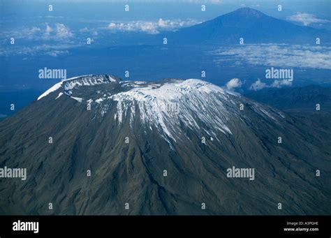 Crater On The Summit Of Mt Kilimanjaro Africas Highest Mountain 19340