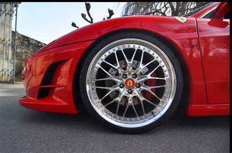 Nissan gtr vs ferrari f430. www.glanzfabrik.de/Felgenreparatur-Reifenservice