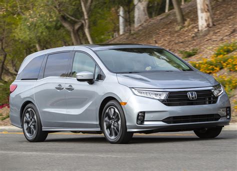 The 2021 honda odyssey surprised us by coming out with a sharper design without compromising on the form and functionality factor. 2021 Honda Odyssey vs 2019-2020: Facelift changes ...