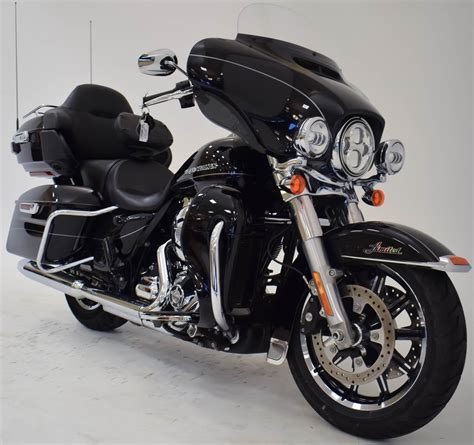 Pre-Owned 2016 Harley-Davidson Ultra Limited Low FLHTKL Touring in ...