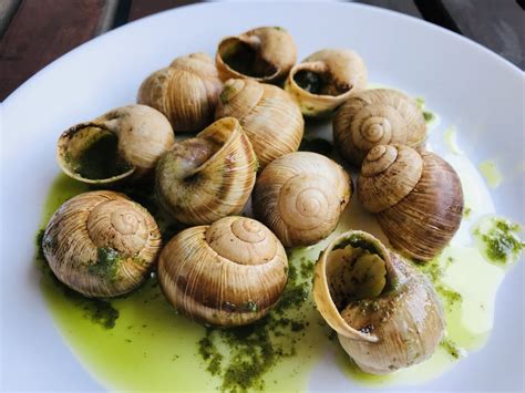 Eating Escargot French Snails Snippets Of Paris