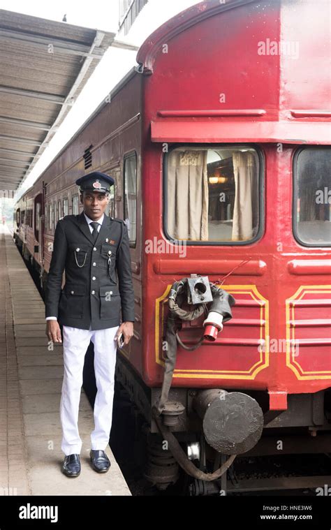 The Viceroy Special Tourist Train Kandy Railway Station Kande Sri