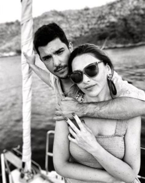 Kaan yıldırım, günümüz itibariyle 34 yaşındadır. Hadise, sevgilisi Kaan Yıldırım'a olan aşkını bu sözlerle ...