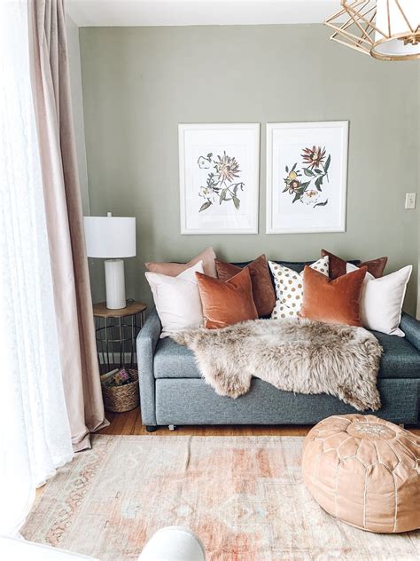 4 Ideas You Can Do To Add Character To Your Rental Home Decor Bedroom