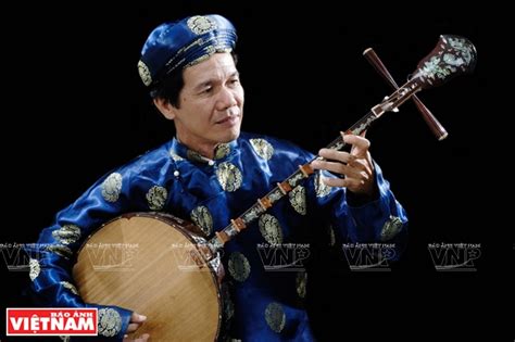 Musician Huynh Khai