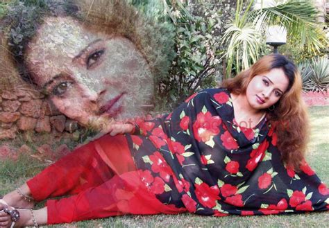 The Best Artis Collection Pashto Film Hot Dancer Nadia Gul In Red