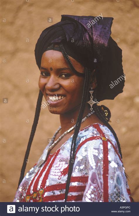Tuareg Woman Niger Stock Photo 6192747 Alamy