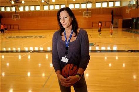 Transgender College Basketball Player First To Play As Both Man And