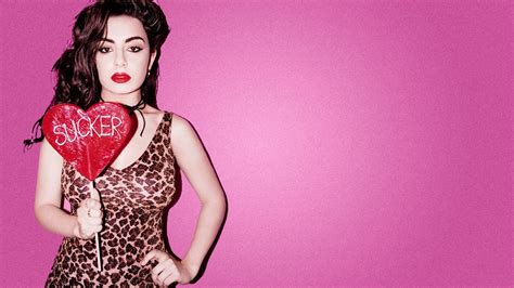 Charli Xcx Wallpapers Top Free Charli Xcx Backgrounds Wallpaperaccess