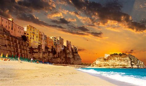 Calabria is my favorite place in the world. Storia di Scandale: Calabria - Tropea