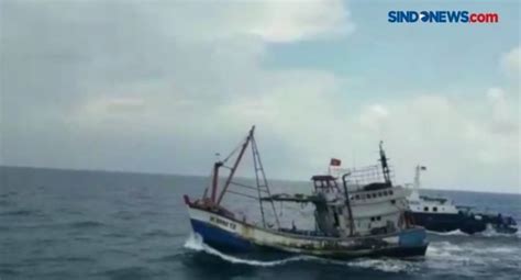 2 Kapal Vietnam Ditangkap Di Laut Natuna Utara 16 ABK Dan 10 Ton Ikan