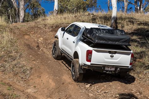 Custom Nissan Np300 Navara Review