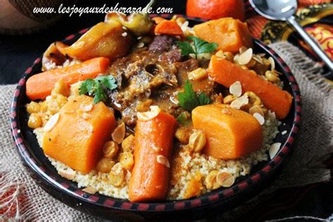 Et pour le dessert, un couscous à la cannelle et aux amandes. couscous algérien à l'agneau | agneau | Pinterest | Couscous