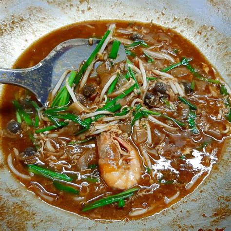 However, when the dish was first invented, it was mainly served to labourers. Buat Char Kuey Teow Pastikan Guna Api BESAR,Masak Setiap ...