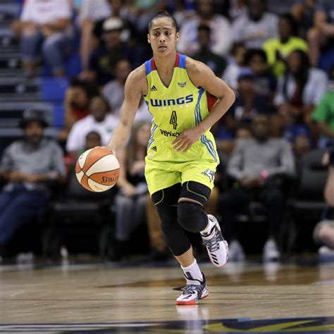 Wnba Star Skylar Diggins Smith Announces Pregnancy In Instagram Post