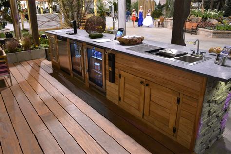 Pin By Chris Sanback On For The Home Outdoor Kitchen Countertops