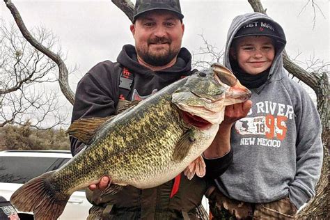 Breaking News Texas Biggest Bass In Years Caught At O H In Fisherman