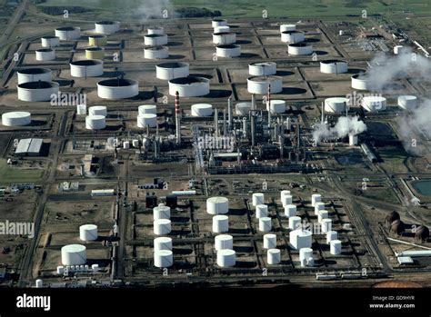 Oil refinery and petroleum storage tanks in Edmonton, Alberta - Canada ...