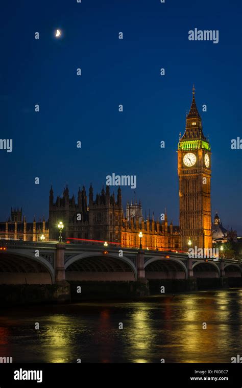 Palace Of Westminster With Big Ben Clock Tower At Night Hi Res Stock