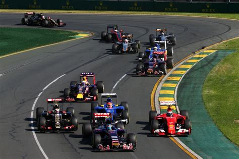 Im handumdrehen reduzierte er die rundenzeit eines anfängers in einem pkw auf einer rennstrecke. Bilder-Galerie Formel 1 GP von Australien 2015: Bild 3/11