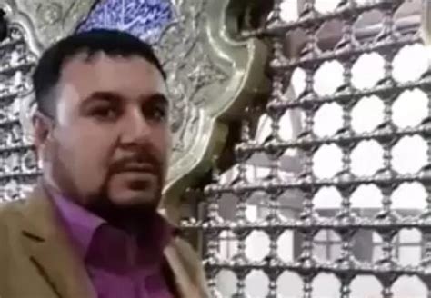 بازداشت فردی که ضریح امام رضا را لیس می‌زد