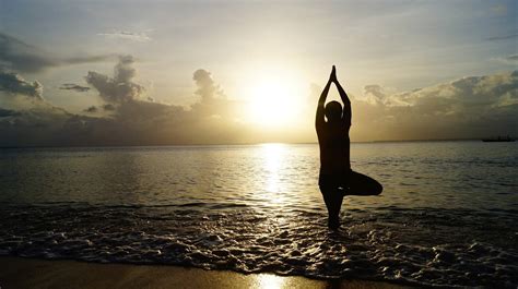 Les Bienfaits De La Pratique Régulière Du Yoga Sur Le Corps Et Lesprit