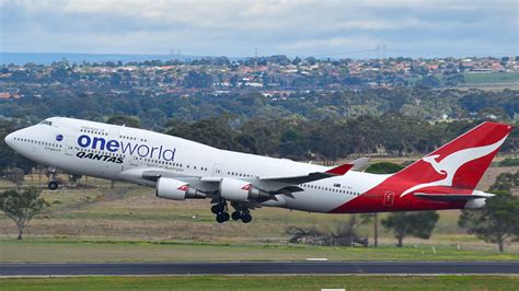 Video Qantas Oneworld 747 400er Takeoff Airlive