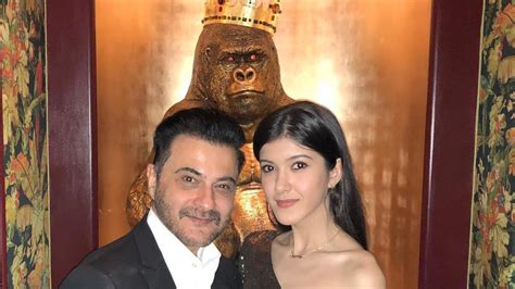 Sanjay Kapoor Shares Funny Pic With Daughter Shanaya And ‘gorilla