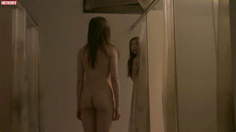 Nackte Arisa Nakamura In Zombie Ass Toilet Of The Dead