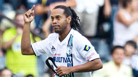 Ronaldinho Agrees To Terminate Queretaro Deal Espn