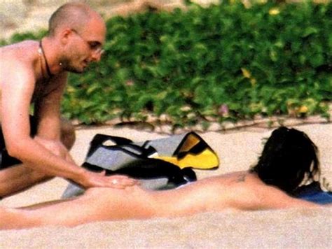 Alyssa Milano Nude Pussy And Tits On The Beach Scandal Planet Babe