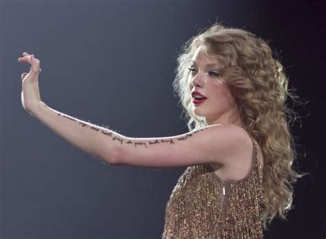 Many people wondered if taylor swift's tattoo was real from her set of the you need to calm down music video and she assured her fans that it is fake. September 2012 GALERY PHOTO CELEBRITY
