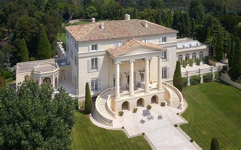 Legendary Mansion On The French Riviera With Neo Palladian Style