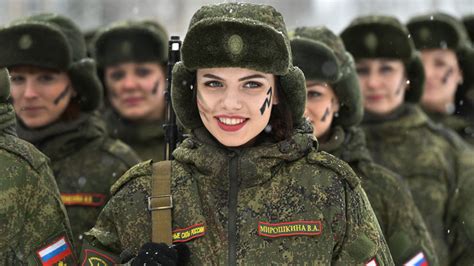 Pin By Michał Hus On Military Military Girl Female Soldier Army Women
