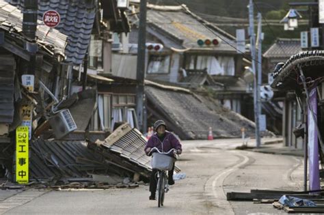 At Least 57 Dead Buildings Destroyed As Powerful Quakes Hit Japan Cebu Daily News