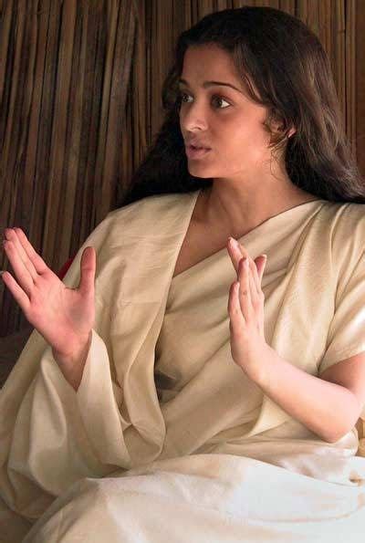 Apr 03, 2021 · without makeup some people would look good some not. Chokher Bali | Aishwarya rai without makeup, Actress without makeup, Beautiful actresses