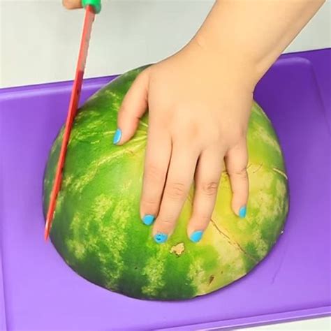 4 Watermelon Tricks For Finding One Thats Perfectly Sweet And Juicy