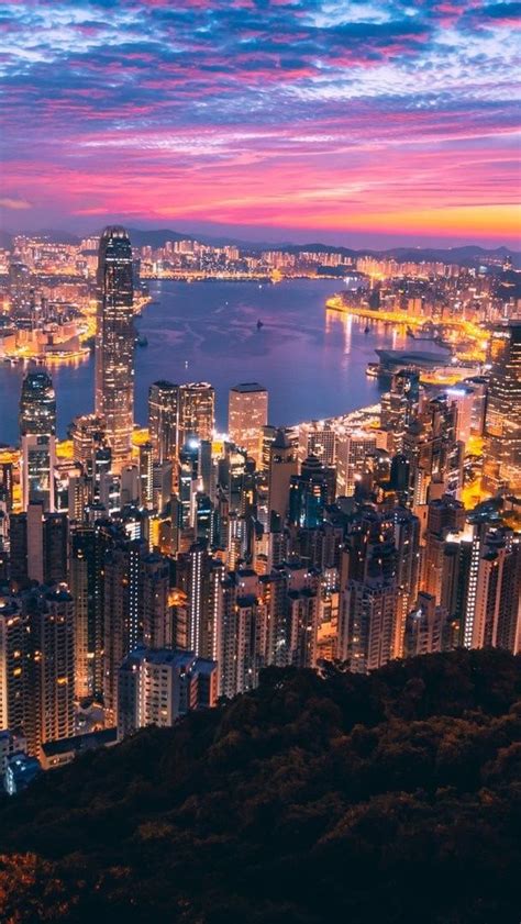Victoria Peak Hong Kong Backiee