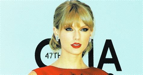 27 Hottest Taylor Swift Looks Thatll Make You Want To Start Wearing Dresses Asap Wearing