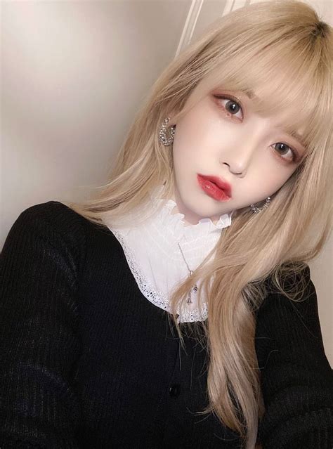 Twitter In 2021 Korean Hair Color Cute Korean Girl Ulzzang Girl