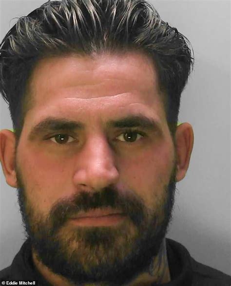 Escaped Prisoner Taunts Police By Saying He Will Claim £500 Reward Offered For His Arrest