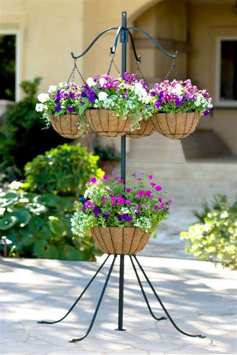 Four Arm Plant Hanger With Center Basket Gardeners Supply Company