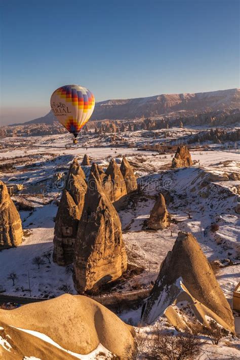 Editorial Goreme Hot Air Balloons Editorial Stock Image Image Of Snow