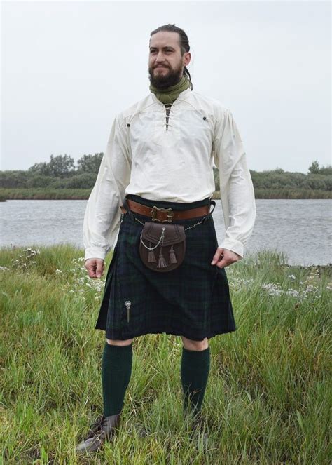 We Offer This Traditional Kilt For Your Highlander Reenactment Black