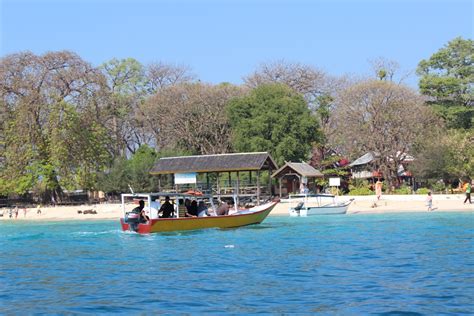 Iqbal Anindita Pulau Samalona Pulau Kecil Dengan Sejuta Pesona