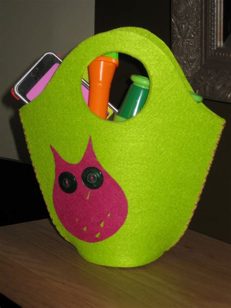 Me and my shadow: Handmade Thursday - Child's Felt Bag
