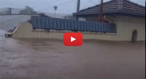 Video Meteo Cronaca Diretta Australia Piogge Eccezionali Affondano