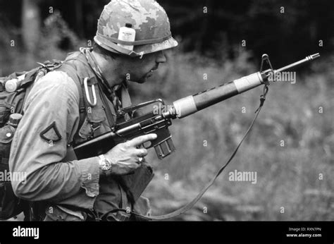 Rifleman Machine Gunner Black And White Stock Photos And Images Alamy