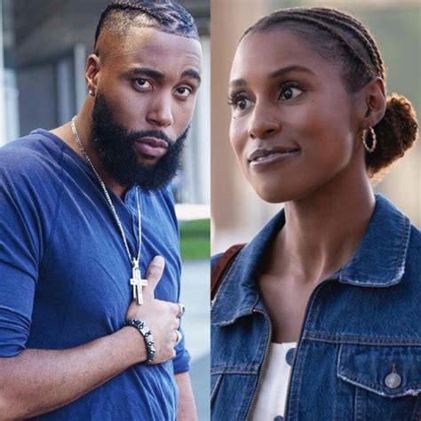 Issa Rae Boyfriend Issa Rae From Insecure Got Engaged Ring Fiance
